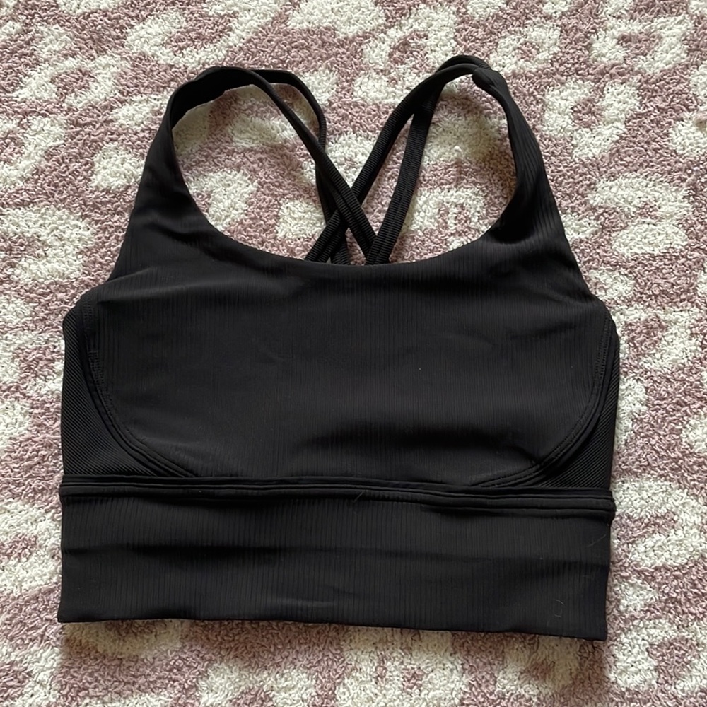 black ribbed lululemon energy sports bra size 4